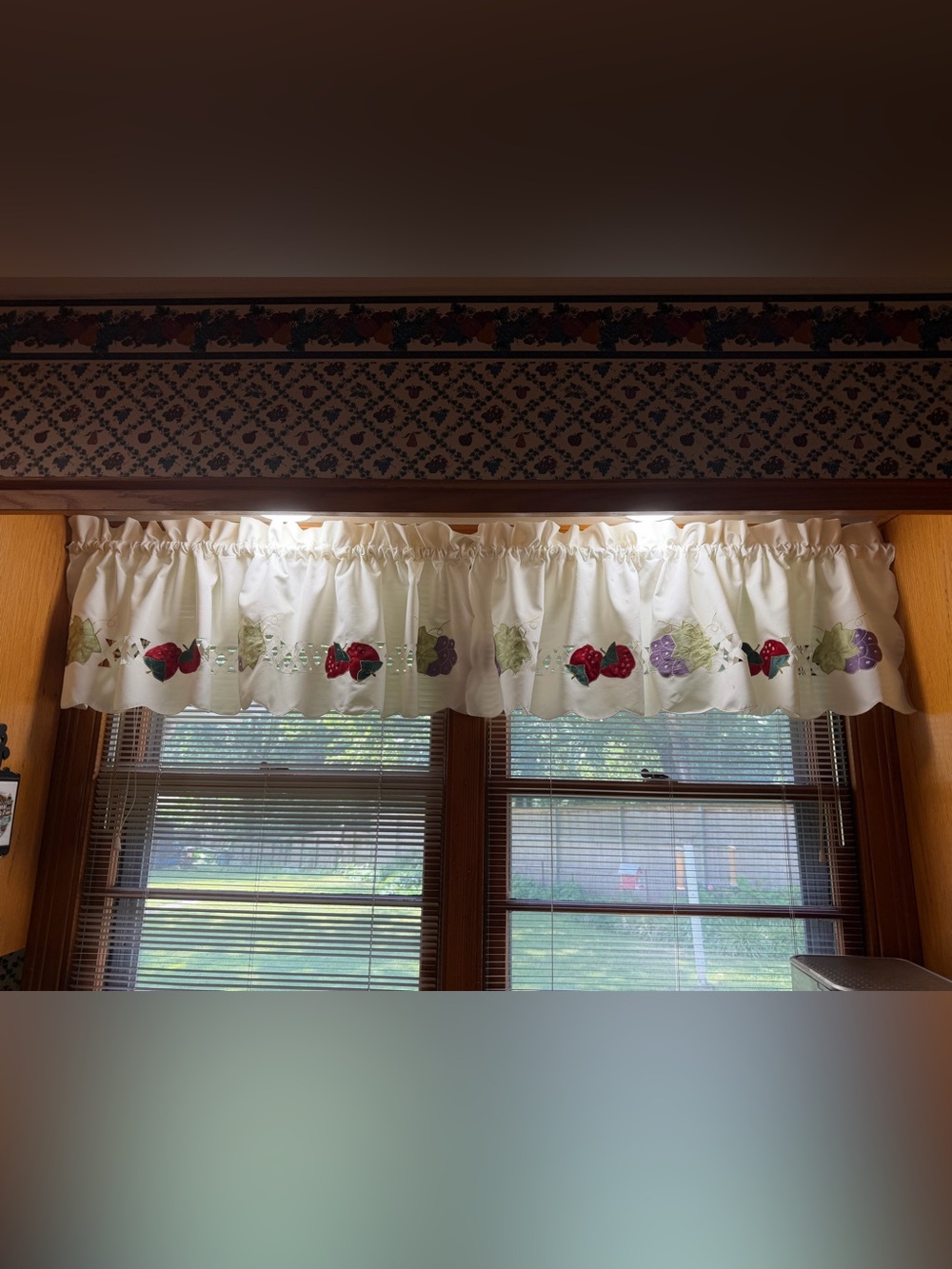 Vintage Kitchen Curtains Valances Pair Set of 2 Strawberry Grapes